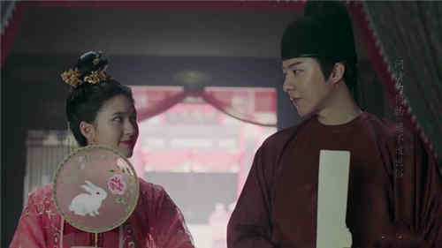 《长歌行》乐嫣与皓都大婚手中的扇子有什么含义