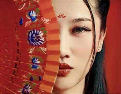 在古代青楼女子为什么要系红绳